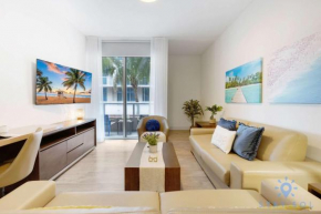 Beautiful Apt 2BR Hollywood Beach Rooftop Pool